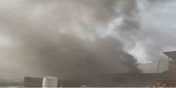 संभल : केमिकल कारखाने में लगी आग, कई मकान कराए गए खाली