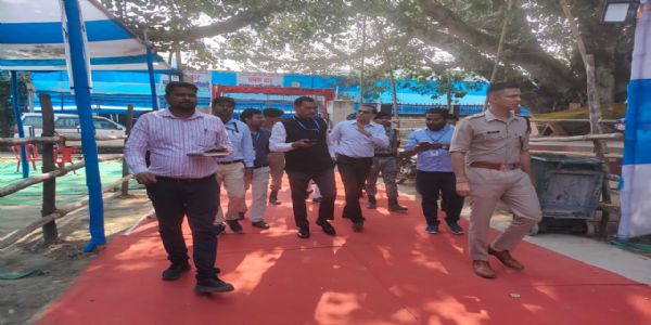 मतगणना केंद्र डायट थावे का डीएम व एसपी ने किया निरीक्षण