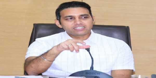 गुरुग्राम में वायु गुणवत्ता का स्तर बहुत खराब, प्राथमिक कक्षाएं हाइब्रिड मोड लगेंगी