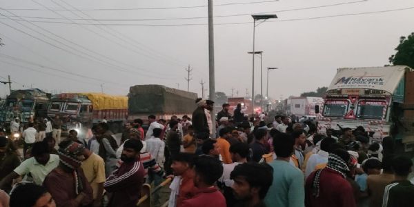 मुरैना: अनियंत्रित ट्रक ने बाईक सवार सास-बहू को रौंदा, मौत