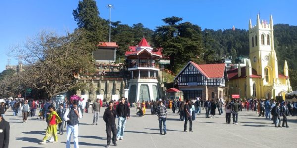 हिमाचल में सीजन की सबसे सर्द रात, शून्य से 7 डिग्री नीचे पहुंचा पारा