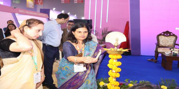 अंतर्राष्ट्रीय व्यापार मेले में “स्वस्थ भारत श्रेष्ठ भारत” की थीम लिए केन्द्रीय स्वास्थ्य मंत्रालय के पवेलियन का उद्घाटन कर अंतर्राष्ट्रीय व्यापार मेले में “स्वस्थ भारत श्रेष्ठ भारत” की थीम लिए केन्द्रीय स्वास्थ्य मंत्रालय के पवेलियन का उद्घाटन कर