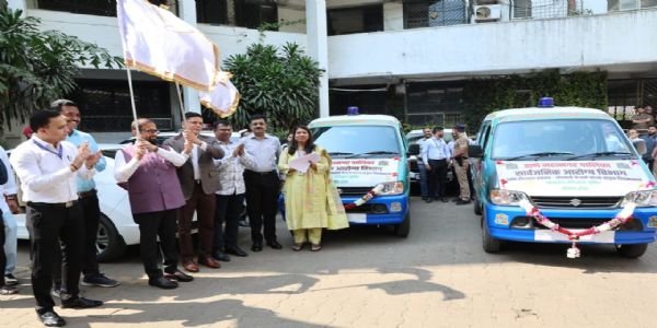 टीएमसी के 3चलित क्लीनिक का सांसद म्हस्के ने किया शुभारंभ