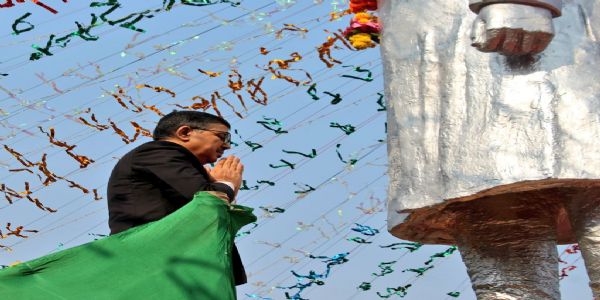 नेहरू के योगदान से युवा पीढ़ी ले प्रेरणा : डीसी