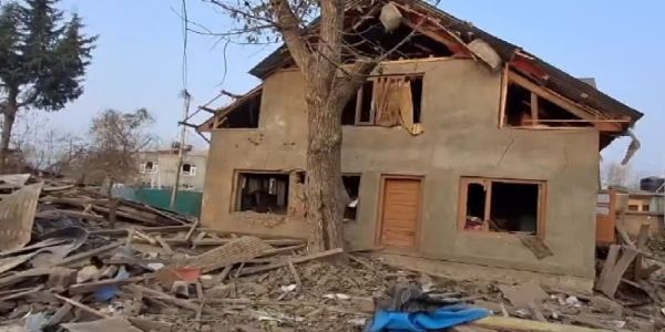 पुलवामा में आतंकी उमर का घर