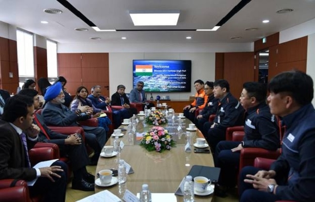 भारत-कोरिया समुद्री सहयोग बैठकों में केंद्रीय पेट्रोलियम मंत्री हरदीप सिंह पुरी भारत-कोरिया समुद्री सहयोग बैठकों में केंद्रीय पेट्रोलियम मंत्री हरदीप सिंह पुरी