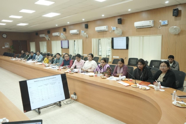 सीएचसी पोड़ी उपरोड़ा में जल्द शुरू होगी सर्जरी सेवाएं, कलेक्टर ने स्वास्थ्य विभाग की समीक्षा बैठक में दिए कड़े निर्देश