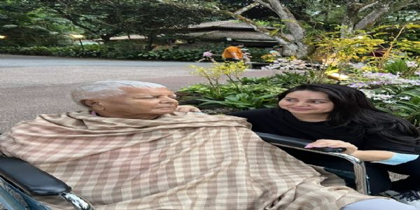 लालू यादव की बेटी रोहिणी आचार्य ने राजद छोड़ी, लगाए गंभीर आरोप