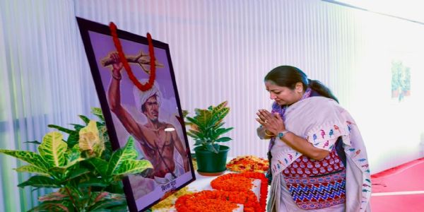 भगवान बिरसा मुंडा ने स्वतंत्रता आंदोलन में नई चेतना का संचार किया : रेखा गुप्ता