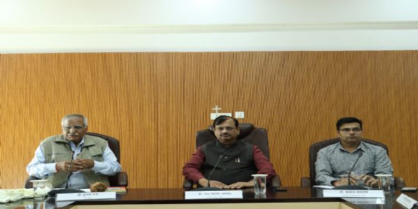 आज पत्रकारिता में अच्छे लोगों की बहुत ज़रूरत है: गुलाब बत्रा