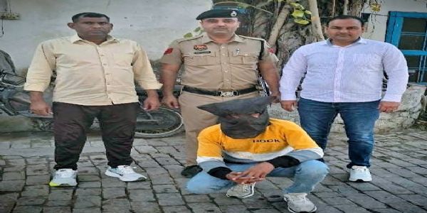 पानीपत में किसान व पुलिस पर फायरिंग के आरोपियों को हथियार बेचने वाला काबू