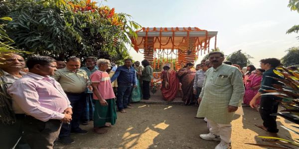13वीं पुण्यतिथि पर याद किए गए पूर्व प्रमुख राय बहादुर केसरी,दी गई श्रद्धांजलि