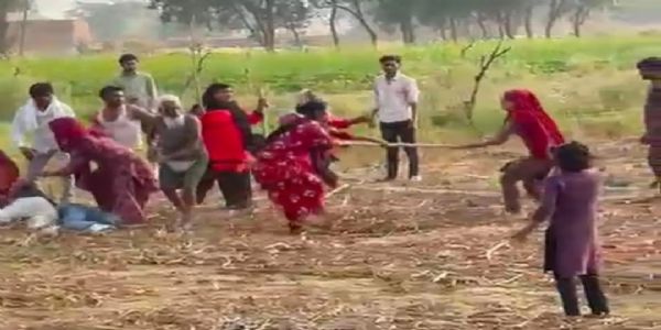 रावतपुर में छींटाकशी से शुरू हुआ विवाद, बाजरे के खेत में दो पक्षों में मारपीट—पांच घायल