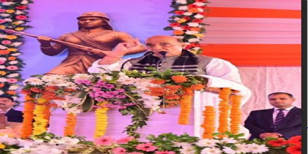 दलित समाज की वीरांगनाओं को इतिहास के पन्नों में उचित स्थान नहीं मिला: राजनाथ सिंह