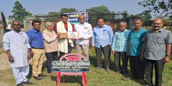 द्विजेदनी क्लब ने पत्रकार अमित कुमार ठाकुर को किया सम्मानित