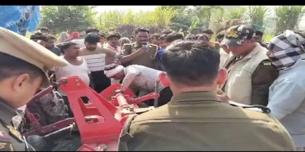 किशाेर की रोटावेटर में फंसकर मौत