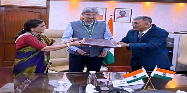 गति शक्ति विश्वविद्यालय और डीआरडीओ में करार के मौके पर गति शक्ति विश्वविद्याल के कुलपति प्रो. मनोज चौधरी और डीआरडीओ के डीएस एवं डीजी (टीएम) डॉ. लाल चंद मंगल । गति शक्ति विश्वविद्यालय और डीआरडीओ में करार के मौके पर गति शक्ति विश्वविद्याल के कुलपति प्रो. मनोज चौधरी और डीआरडीओ के डीएस एवं डीजी (टीएम) डॉ. लाल चंद मंगल ।