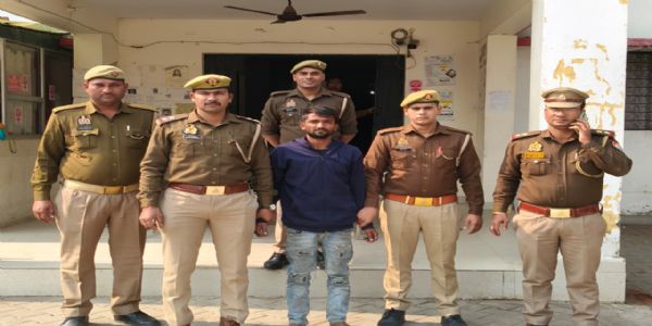 गैंगस्टर एक्ट में वांछित 25 हजार का इनामी गिरफ्तार