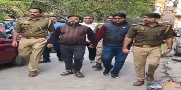 डी-2 गैंग का गुर्गा इरफान गिरफ्तार, पुलिस ने निकाला जुलूस