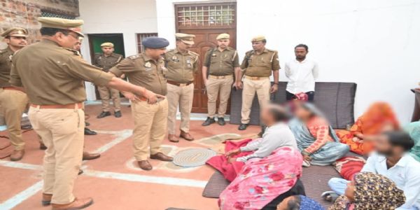 शादी के घर में तीन दर्दनाक मौतों से दहल गया गांव, एसपी ने किया घटनास्थल का निरीक्षण