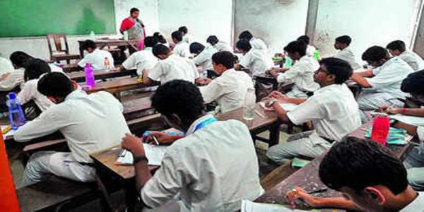 शिक्षक भर्ती में शून्यपद बढ़ाने के संकेत, नए अभ्यर्थियों का विरोध तेज