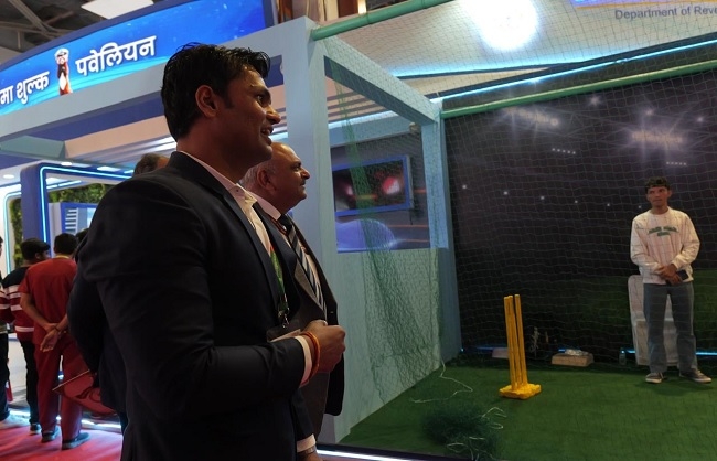 संवाददाताओं से बातचीत करते सीबीडीटी के अध्यक्ष रवि अग्रवाल संवाददाताओं से बातचीत करते सीबीडीटी के अध्यक्ष रवि अग्रवाल