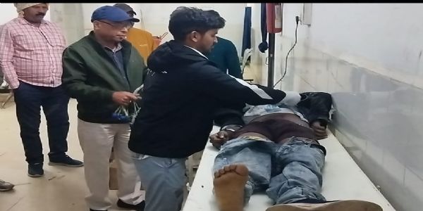 सडक दुर्घटना में बाइक सवार युवक की मौत