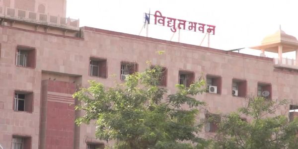 बिजली चोरी के 10 मामले पकड़े, करीब 10 लाख का जुर्माना