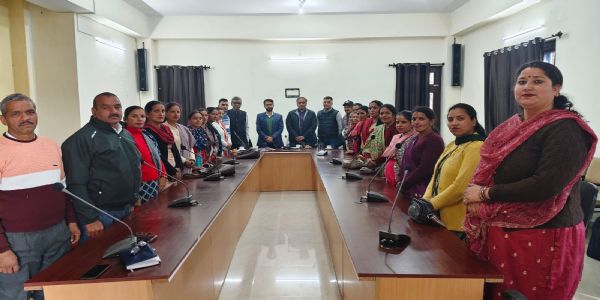 मांडव मशरूम क्लस्टर की 20 लाख की ऐतिहासिक बिक्री