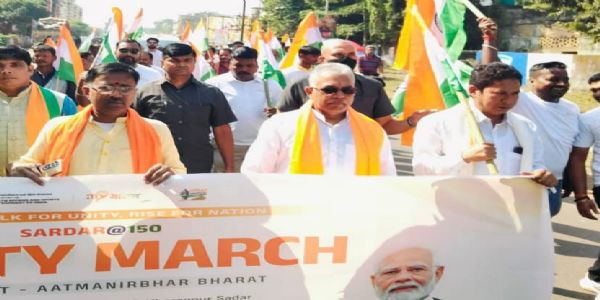 खड़गपुर में सरदार वल्लभभाई पटेल की 150वीं जयंती पर चार किलोमीटर लंबी ‘एकता यात्रा’