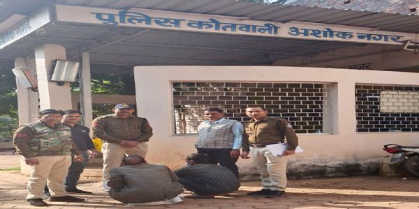 अशोकनगर: मंदिर से हनुमान जी का मुकुट चुराने वाले चांदी के मुकुट के साथ गिरफ्तार