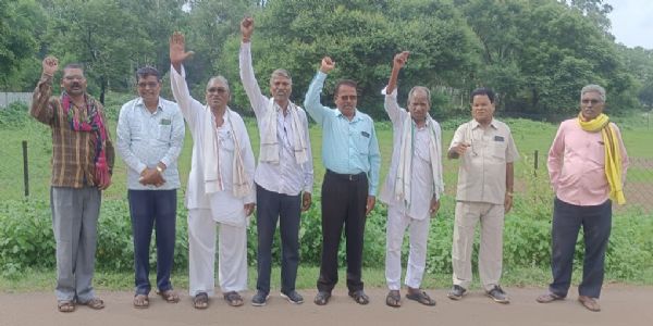 धमतरी : हर्बल गार्डन पर रोक लगाने की मांग, संस्थापक सदस्य नाराज