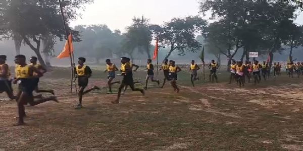 वाराणसी : अग्निवीर भर्ती रैली में मिर्जापुर, भदोही, गोरखपुर के युवा अभ्यर्थियों ने दिखाया शारीरिक दम ख़म