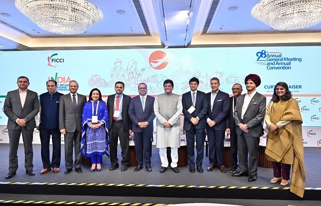 फिक्की की 98वीं वार्षिक आम बैठक को संबोधित करते हुए पीयूष गोयल फिक्की की 98वीं वार्षिक आम बैठक को संबोधित करते हुए पीयूष गोयल