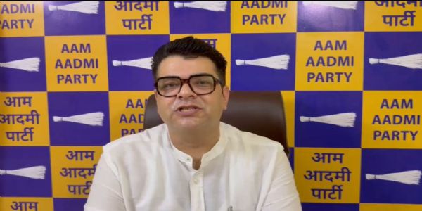 एमसीडी स्थायी समिति की बैठक में आआपा नेता अंकुश नारंग ने उठाया प्रदूषण और टू अंडर हिल रोड का मुद्दा