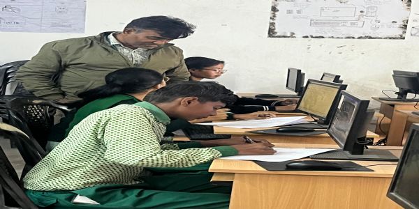 डिजिटल शिक्षा हमारे जीवन में निभा रही हैं अहम भूमिका: डीईओ