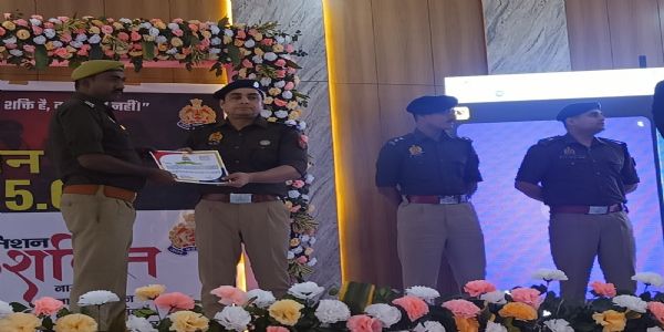 जाैनपुर में साइबर अपराध काे लेकर कार्यशाला का आयाेजन