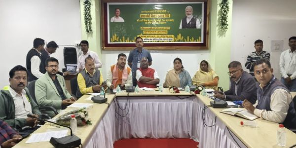 अंबिकापुर: पीएम किसान सम्मान निधि की 21वीं किस्त का ऑनलाइन हस्तांतरण, पीएम मोदी ने किसानों को दी 18 हजार करोड़ की सौगात