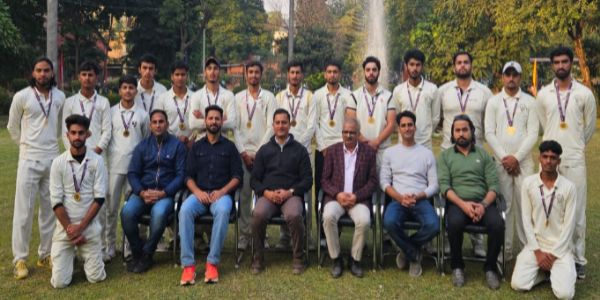 जीजीएम साइंस कॉलेज ने इंटर-कॉलेजिएट क्रिकेट टूर्नामेंट पर किया कब्ज़ा
