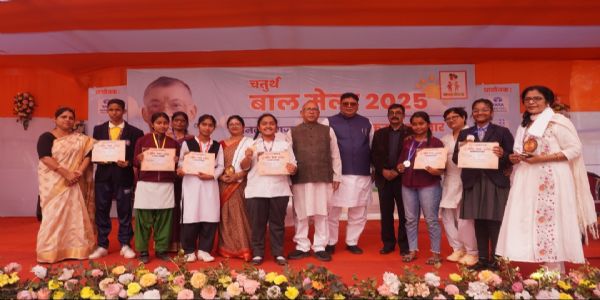 बालमेला के छठे दिन रितु और काजल ने जीते प्रथम पुरस्कार