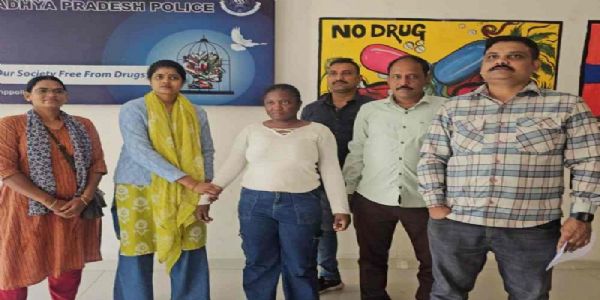 मप्रः स्टूडेंट वीज़ा लेकर भारत आई अफ्रीकी महिला इंदौर से 31 ग्राम कोकीन के साथ गिरफ्तार