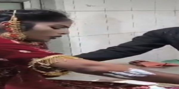 ब्यूटी पार्लर से जयमाल के लिए वापस लौट रही दुल्हन मंडप की जगह अस्पताल पहुंची