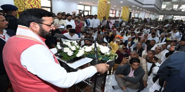 पलवल : मुख्यमंत्री नायब सिंह सैनी ने स्वर्गीय जयपाल गौतम को अर्पित की श्रद्धांजलि