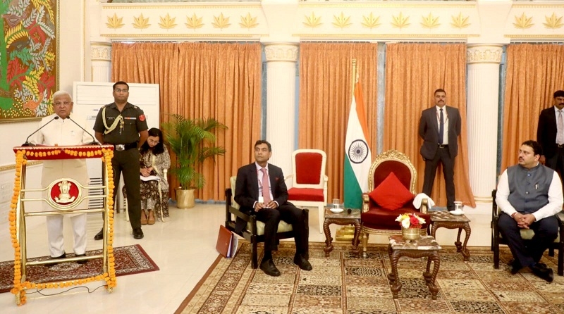 आसियान देशों के प्रतिनिधिमंडल ने राजभवन पहुंचकर राज्यपाल से की मुलाकात