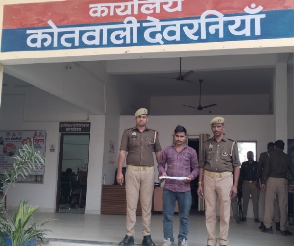 हत्यारोपी सोमपाल पुलिस गिरफ्त में, पूछताछ करती देवरनियां पुलिस।