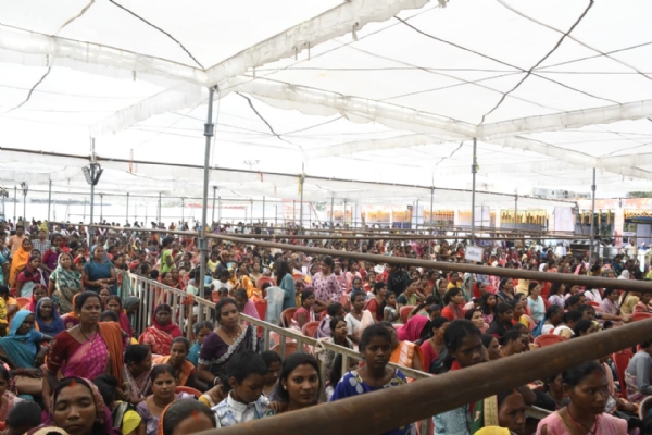 सांसद चिंतामणि महाराज ने किया राज्योत्सव का शुभारंभ, रजत संकल्प पुस्तिका हुई लोकार्पित सांसद चिंतामणि महाराज ने किया राज्योत्सव का शुभारंभ, रजत संकल्प पुस्तिका हुई लोकार्पित