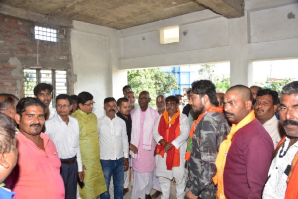 प्रत्याशी जनसंपर्क प्रत्याशी जनसंपर्क