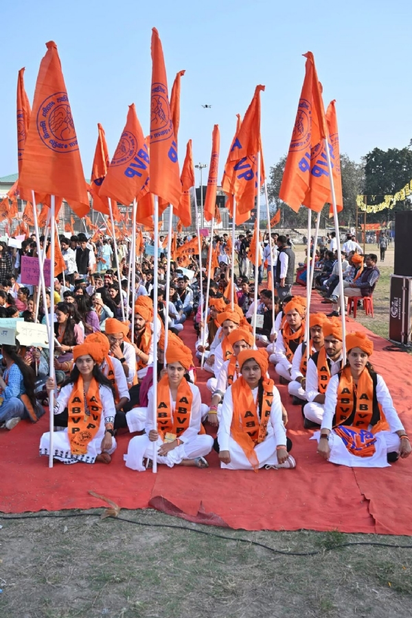 प्रान्त अधिवेशन के दौरान मौजूद छात्रा कार्यकर्ता। प्रान्त अधिवेशन के दौरान मौजूद छात्रा कार्यकर्ता।