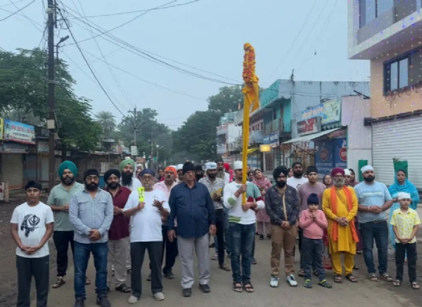 प्रकाश पर्व की तैयारियां शुरु,निकाली प्रभातफेरी प्रकाश पर्व की तैयारियां शुरु,निकाली प्रभातफेरी