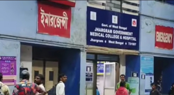 झाड़ग्राम मेडिकल कॉलेज में इलाज में लापरवाही से नाबालिका की मौत